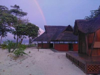 فندق Sibigau Islandفي  Southern Mentawai Outpost المظهر الخارجي الصورة