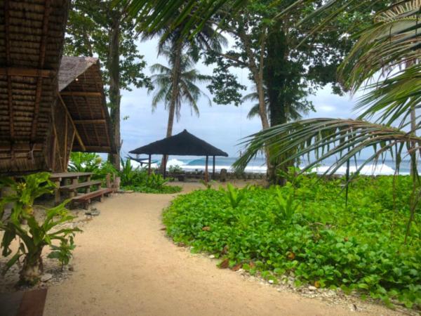 فندق Sibigau Islandفي  Southern Mentawai Outpost المظهر الخارجي الصورة